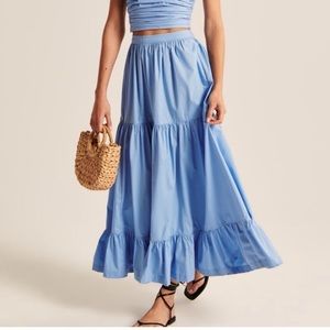 Abercrombie and Fitch Resort Tiered Poplin Maxi Skirt in Blue NWT never worn